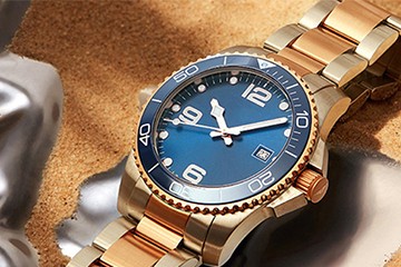 南京劳力士表有雾气维修